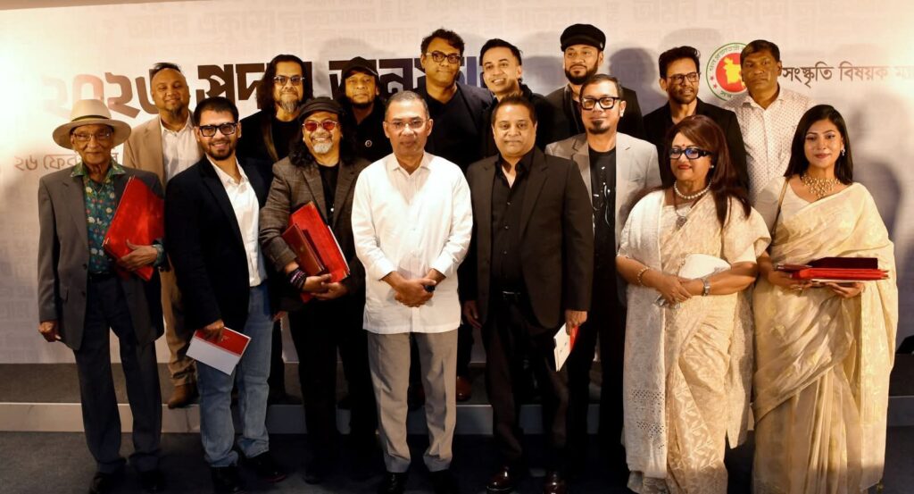 Warfaze family with the PM